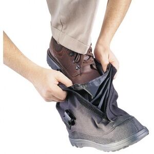 NEOS Voyager Waterproof Overshoes Black Size Small NWT Winter Boot Covers